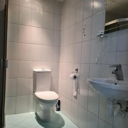 Cozy One Bedroom Apartment In City Center Tallinn Exterior photo