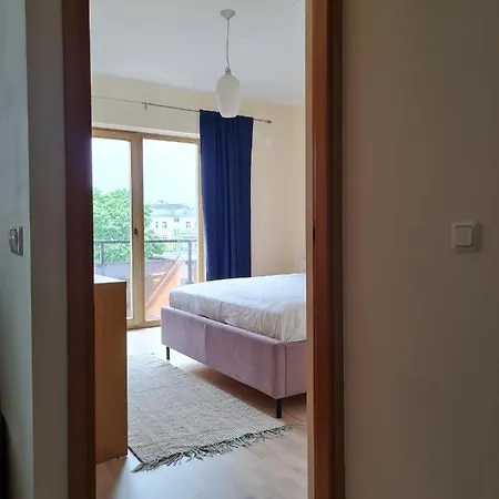 Cozy One Bedroom Apartment In City Center Tallinn Exterior photo